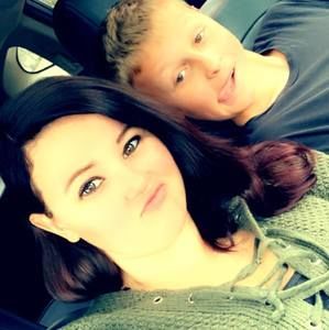 Meet your Posher, Liz